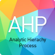 Zu sehen ist ein kleines Quadrat in Regenbogenfarben mit runden Ecken auf dem in weißer Schrift die 3 Buchstaben AHP für Analytic Hierarchy Process und darunter in schwarzer Schrift die drei Worte Analytic Hierarchy Process zu sehen sind. Dieses Quadrat ist ein Button, der zu einem Beispielfragebogen führt.